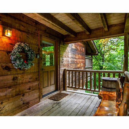 Peekaboo With Hot Tub, Pool Table, And Jacuzzi Villa Pigeon Forge Ngoại thất bức ảnh